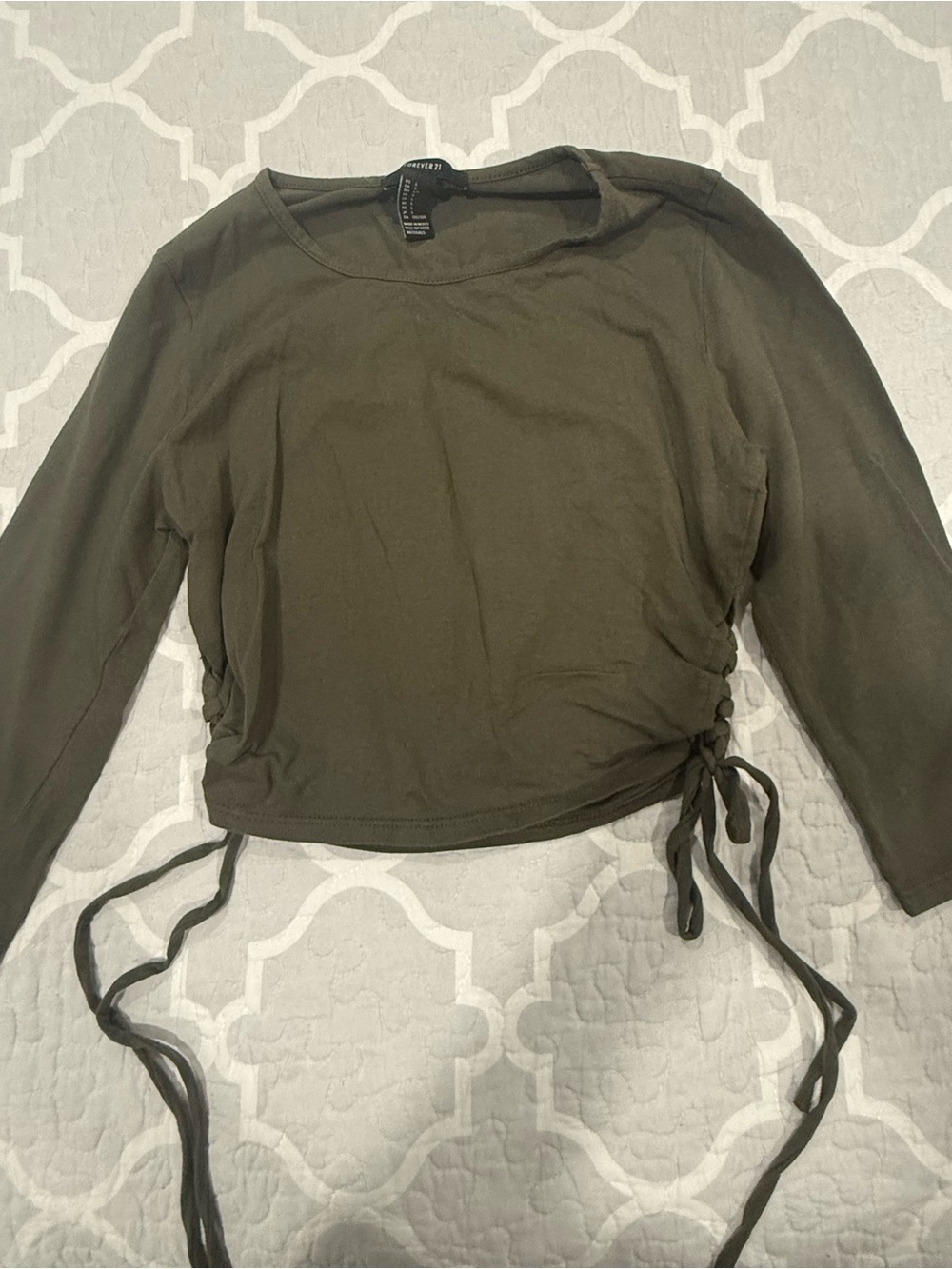 Forever 21 Olive Ruched Long-Sleeve Crop Top - Picture 3 of 5